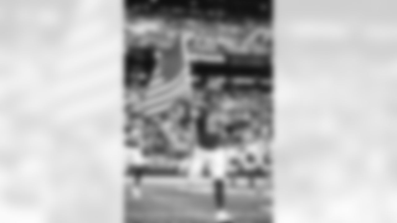 E_SNY_1151