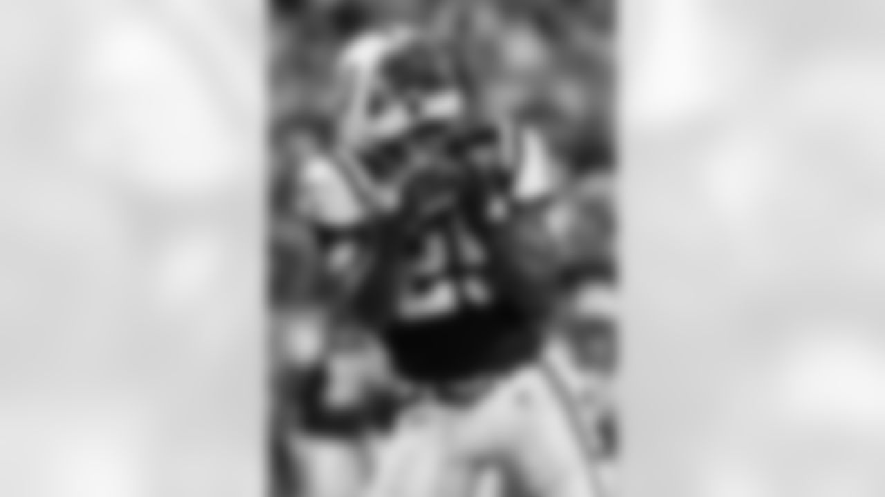 Joe Mcknight Photos