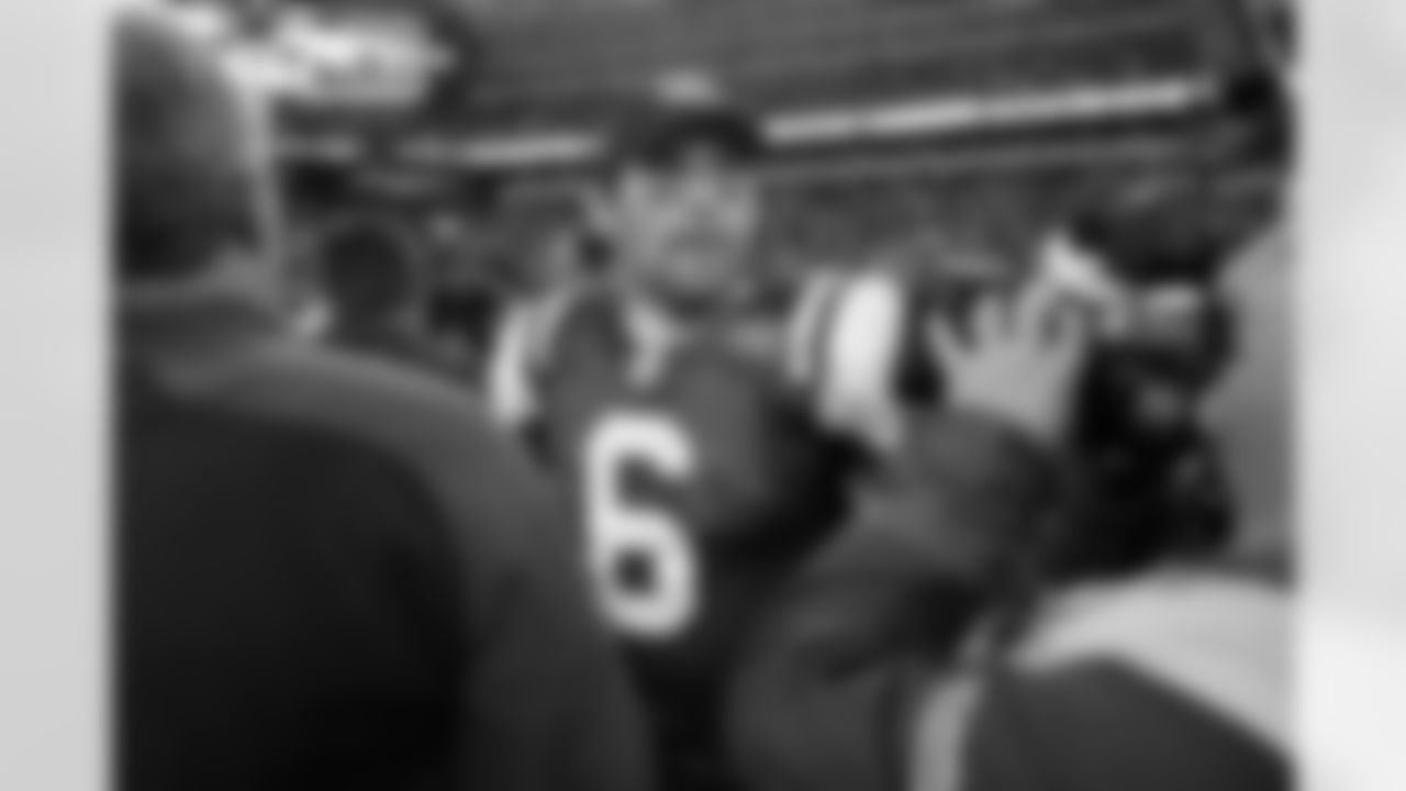 2010 Week 11 Jets vs Texans Game Photos