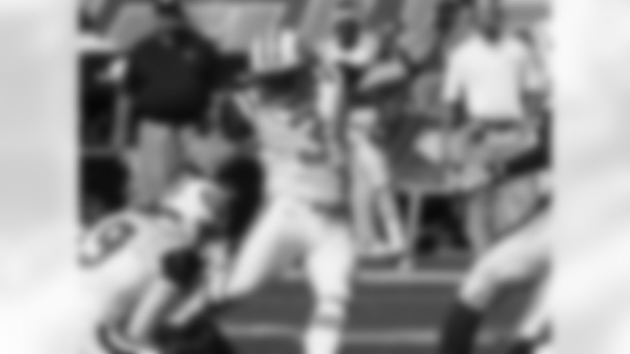 2009 Week 2 - Jets vs Patriots Photos