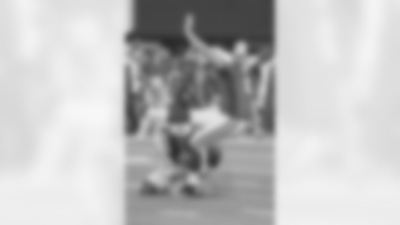 Nick Folk Photos