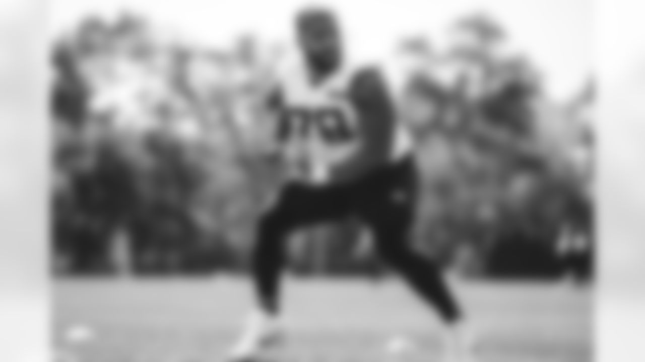 G Laken Tomlinson