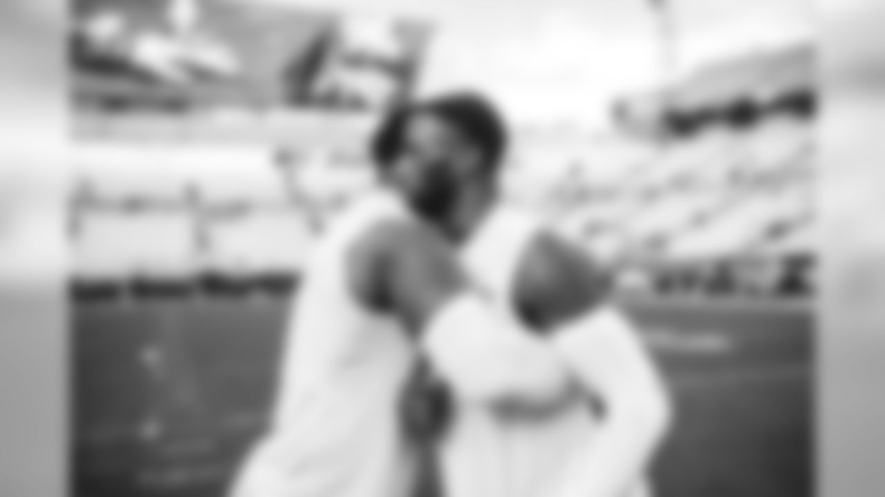 E_SNY_2810