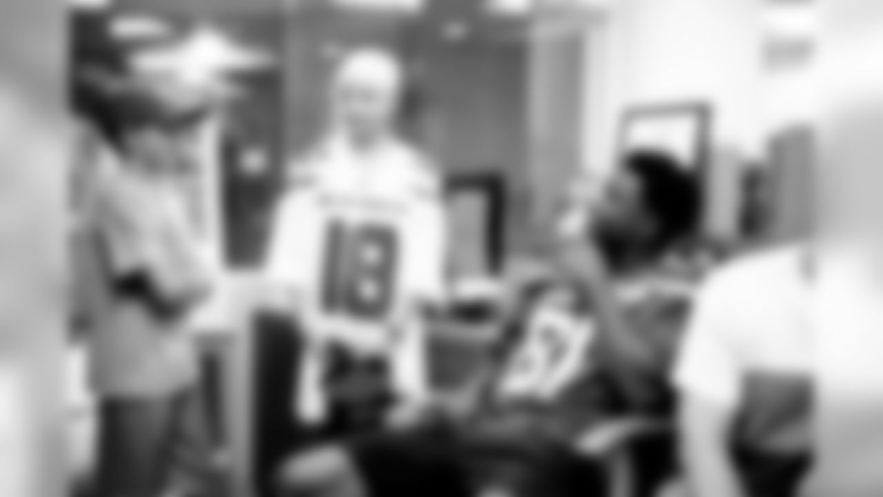E_SNY_4718