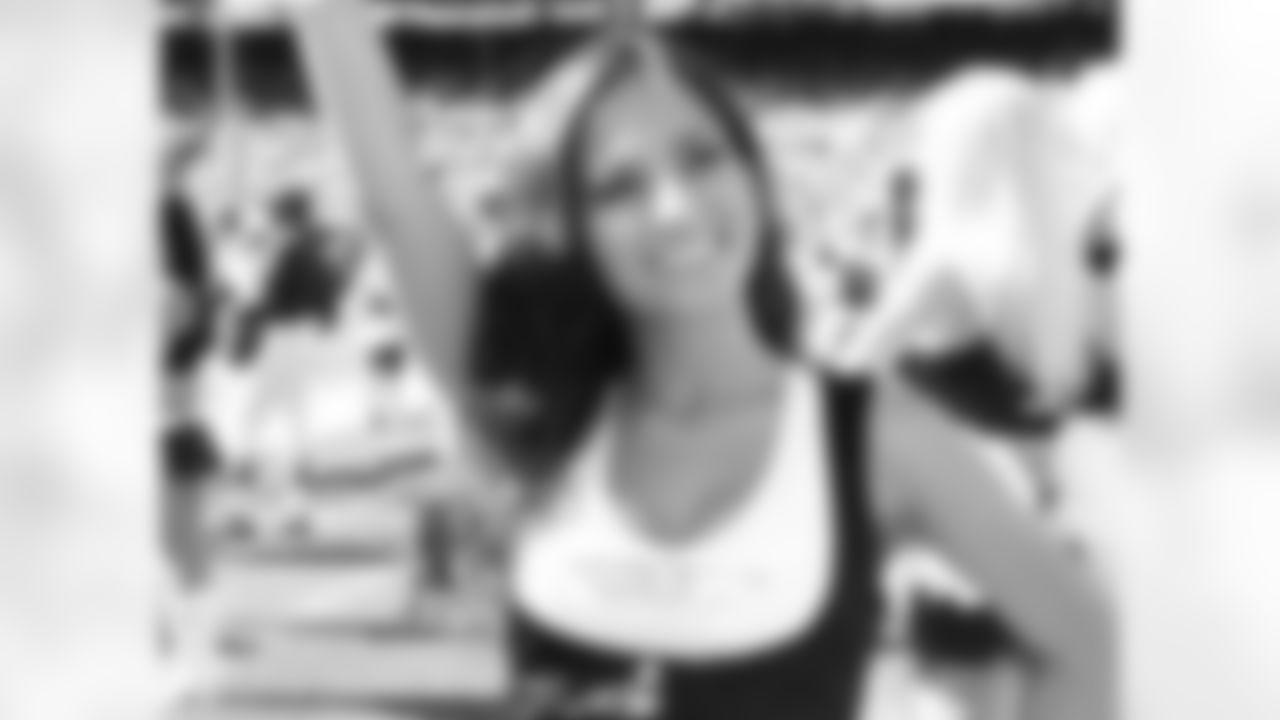 Jessica M. 2009 Flight Crew Member Photos
