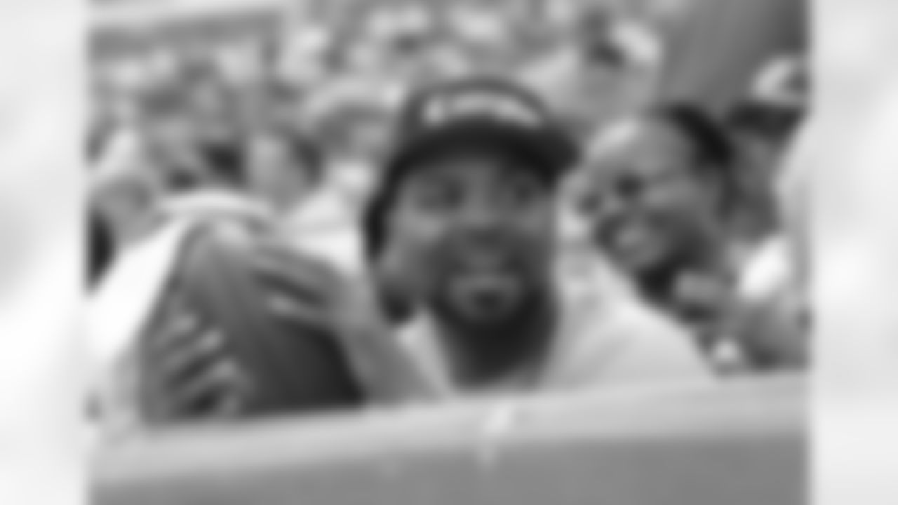 Hip hop recording artist and actor Method Man took in the season-opening win against the Raiders from the first row of MetLife Stadium.