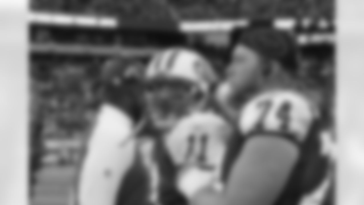 2010 Week 17 Jets vs Bills Game Photos