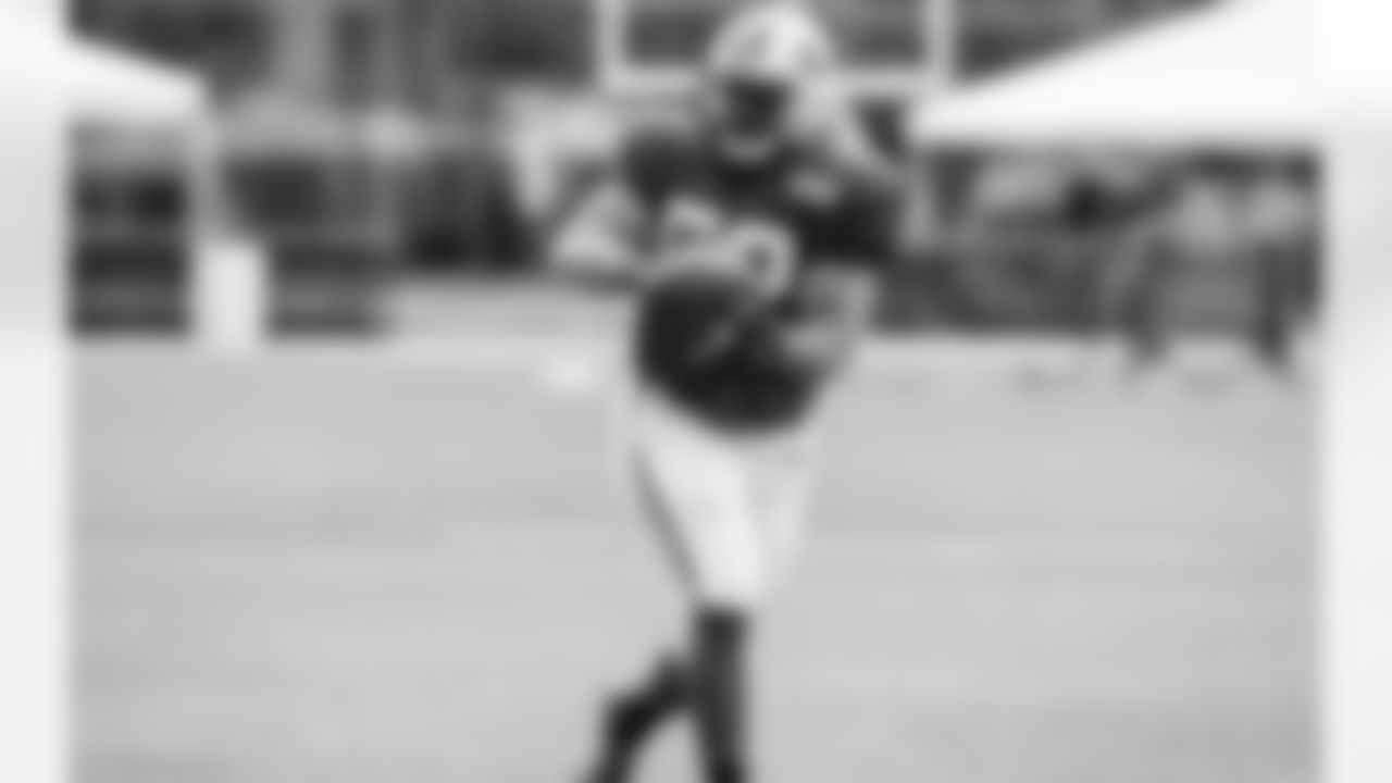 ILB David Harris