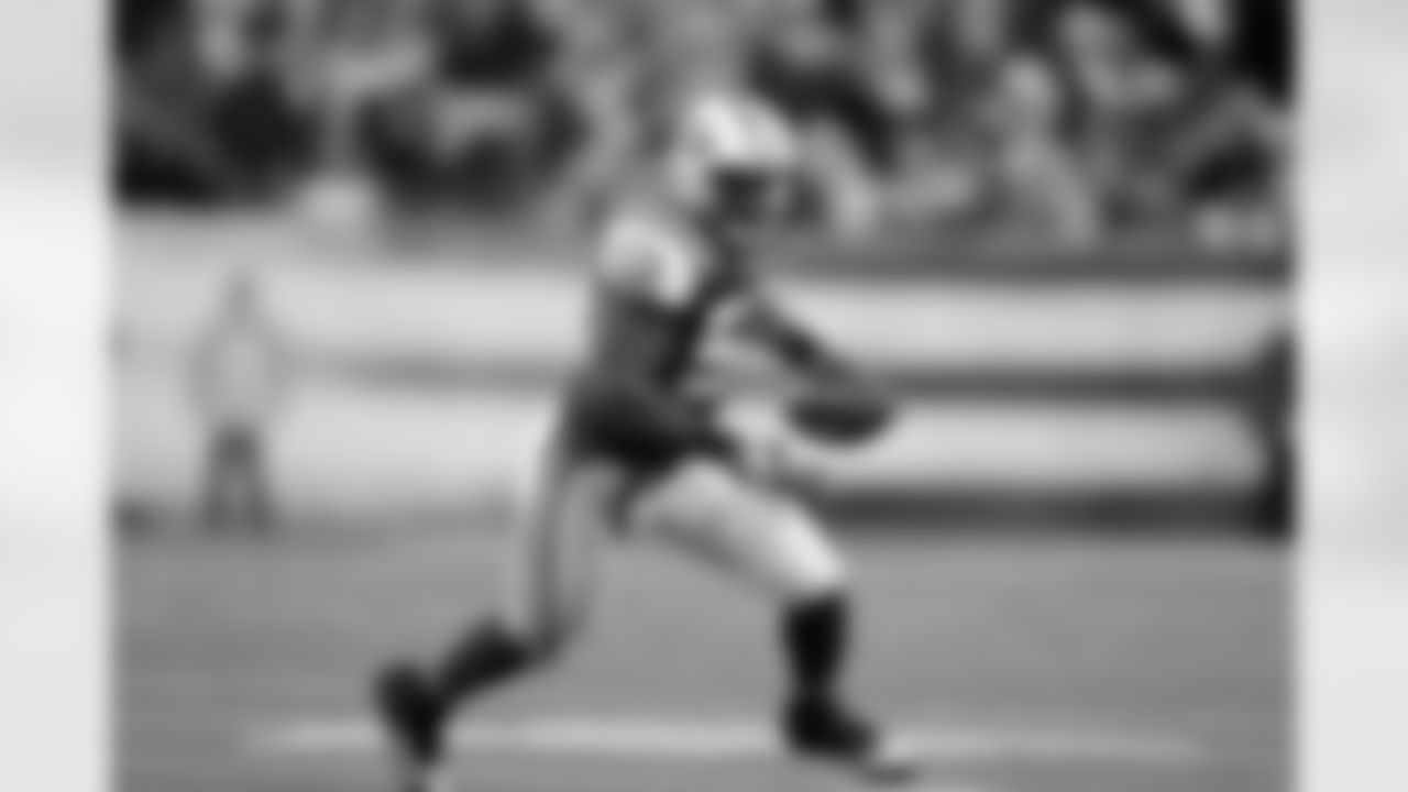2011 Regular Season Week 16 Jets vs. Giants Game Photos
