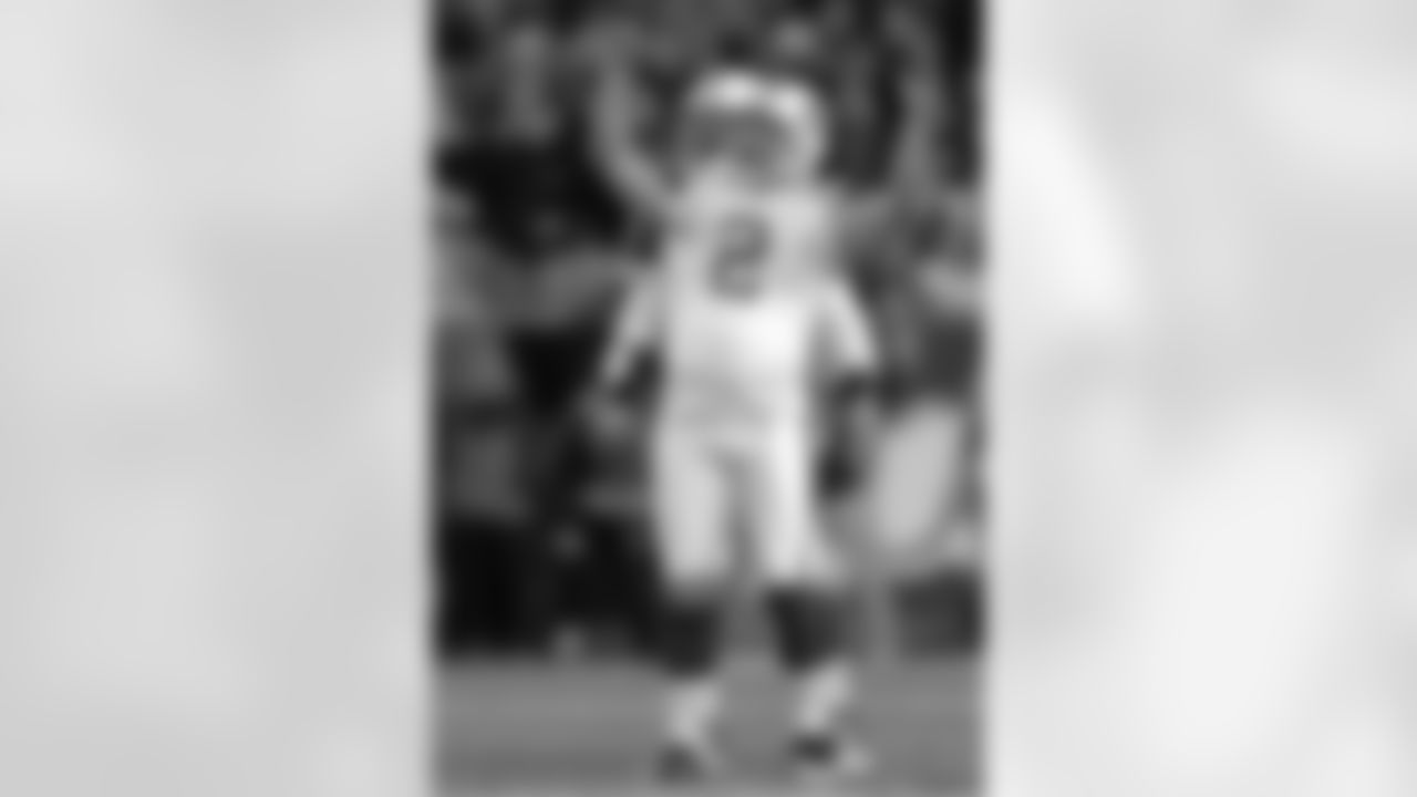Nick Folk Photos