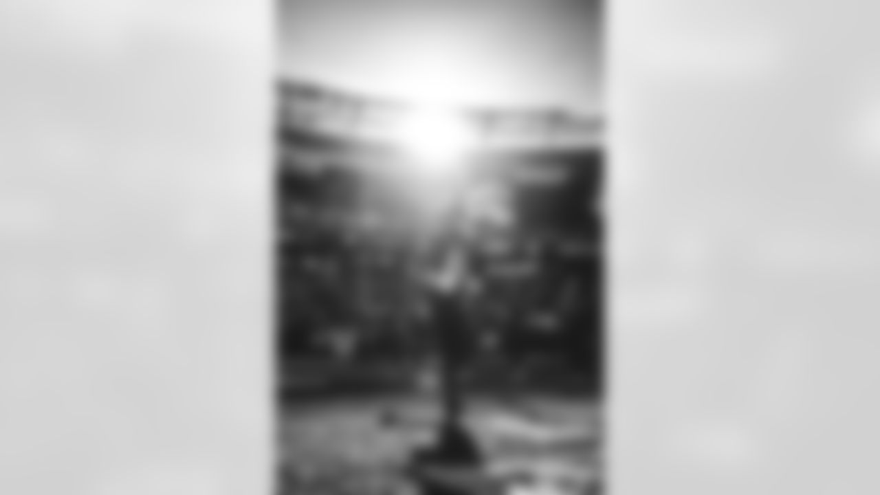 E_SNY_7477