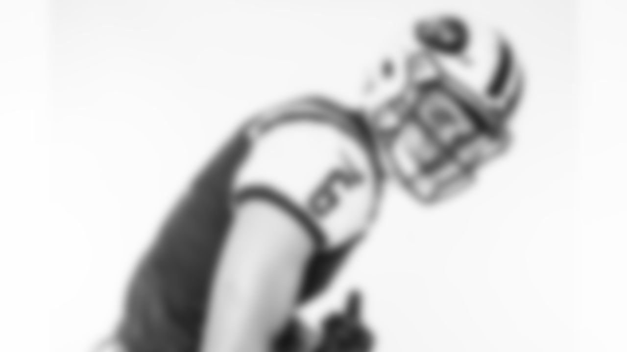 #6 Chad Hansen (WR)