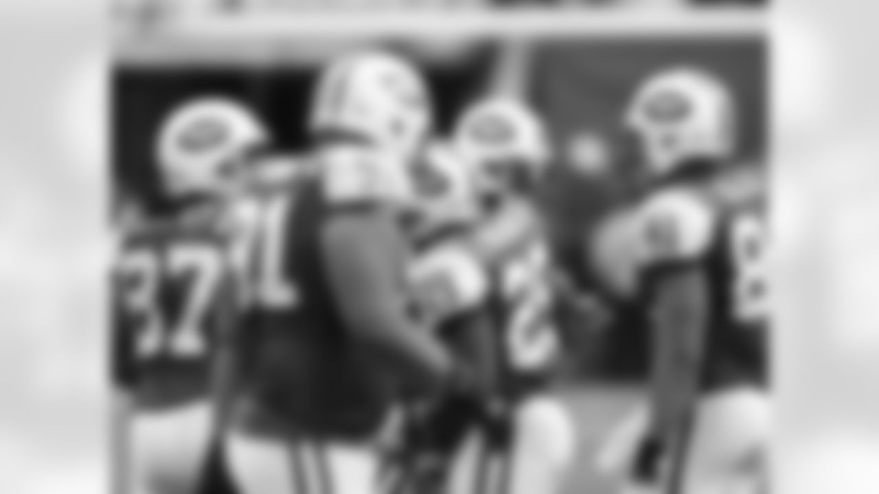 2009 Week 6 - Jets vs Bills Photos