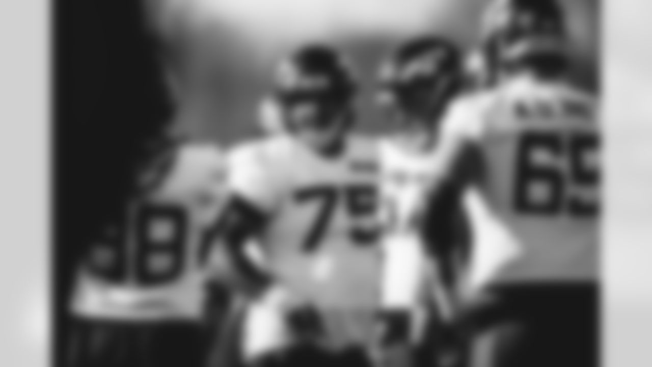 E_SNY_2645