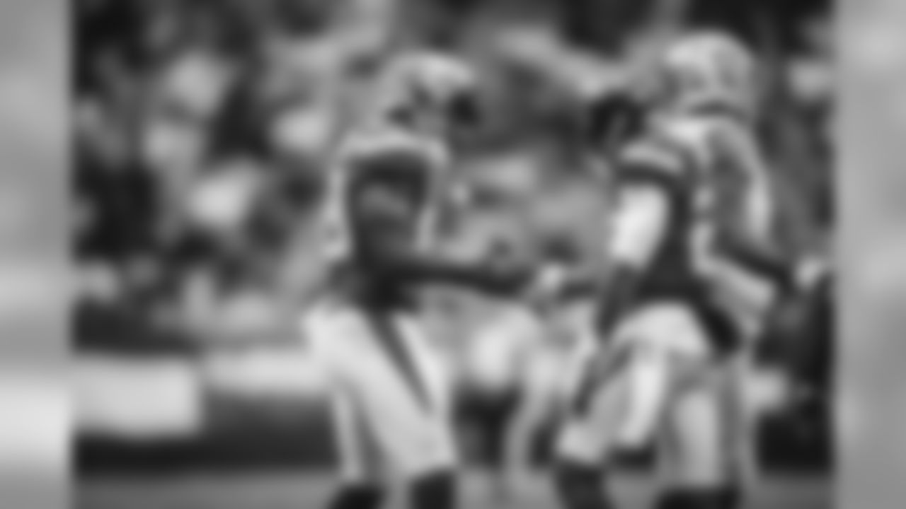 E_SNY3_1179