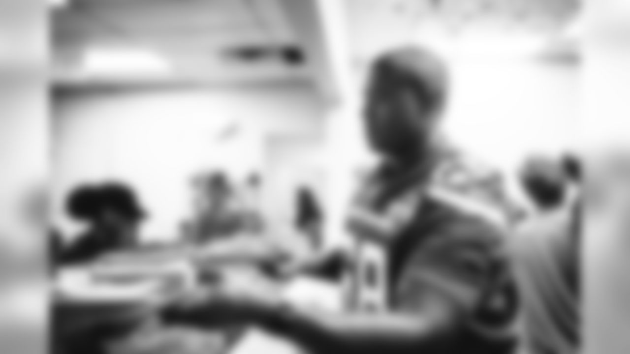 E_SNY_4358