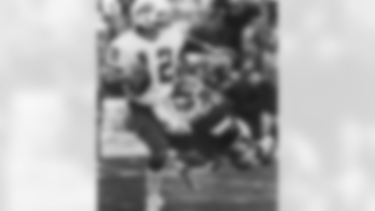 LB Greg Buttle sacks Joe Ferguson during a late 1970's Jets-Bills contest, in the days before a sack was even an official stat category.