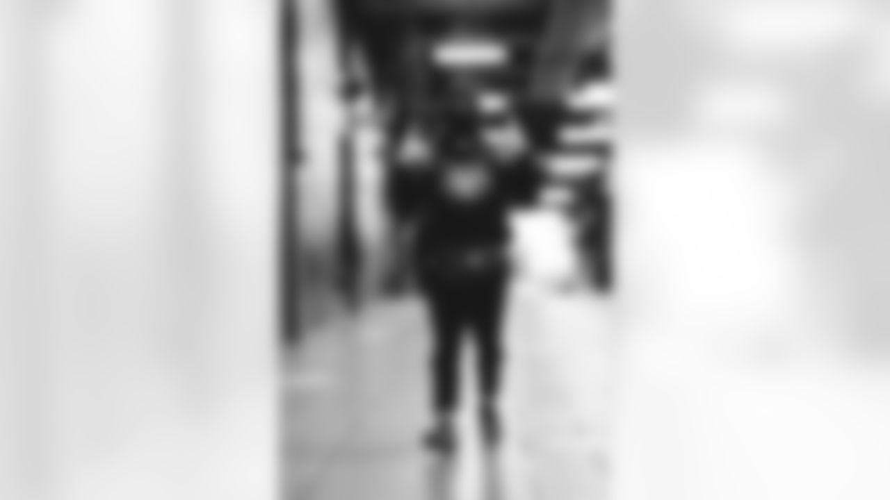 E_SZR31806