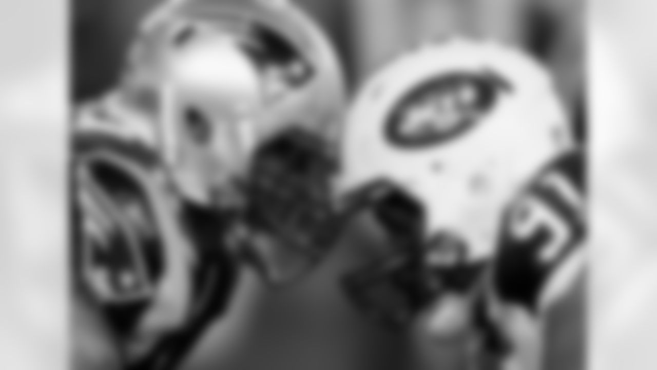 2010 Week 13 Jets vs Patriots Game Photos