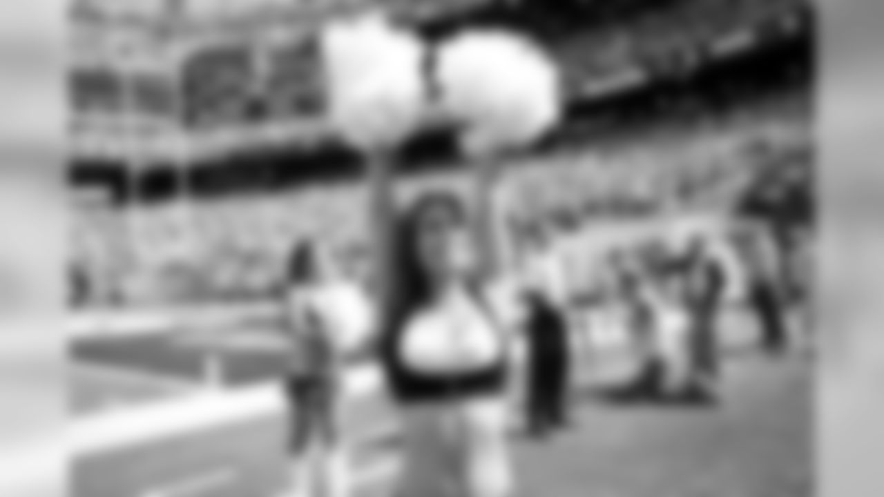 New York Jets Flight Crew: Jets vs Jaguars