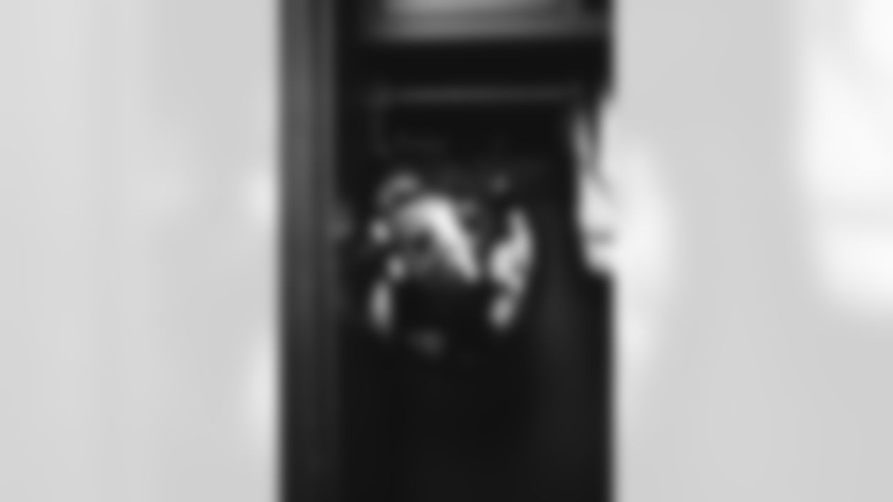 E_SNY_1650