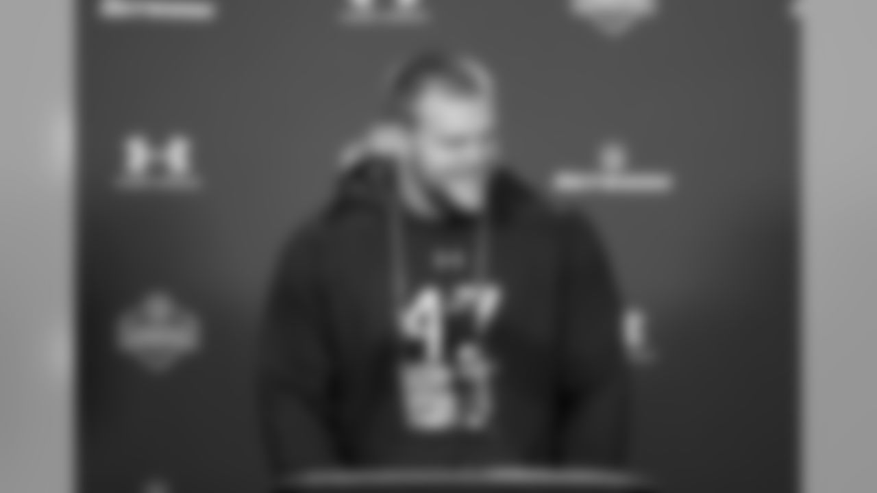 After the 2014 season, Scherff was awarded the Outland Trophy as the country's best interior lineman.