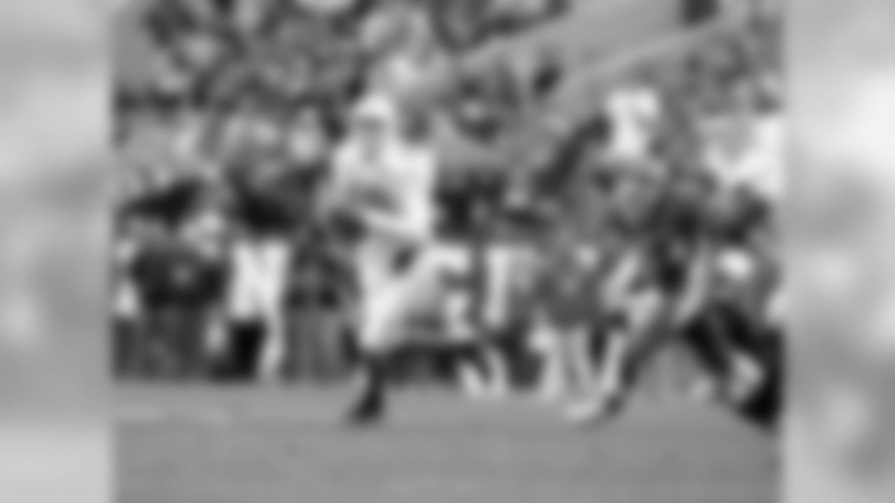 QB Erik Ainge
