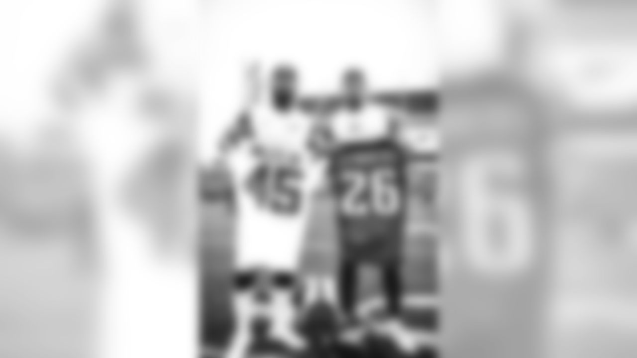 E_SNY_7618