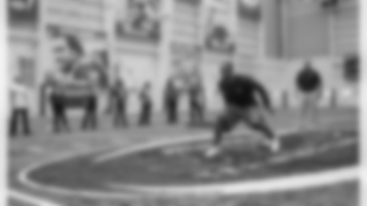 Mom's Football Safety Clinic hosted by the Jets