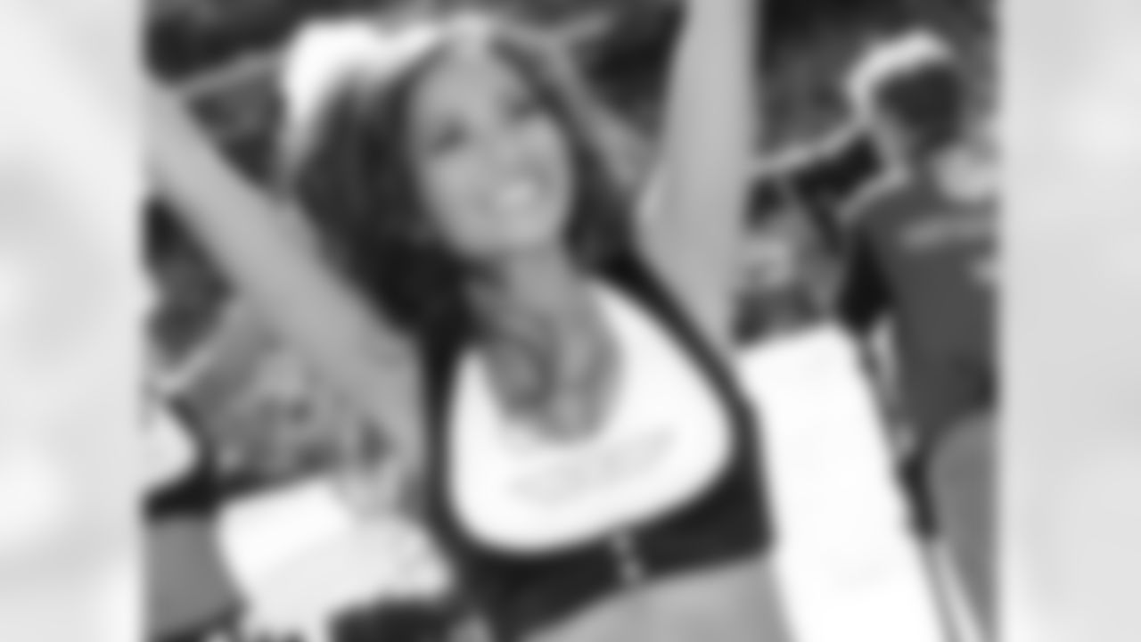 Jessica M. 2009 Flight Crew Member Photos