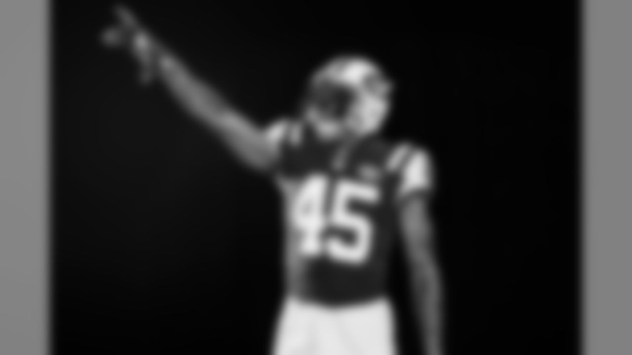#45 Rontez Miles (S)