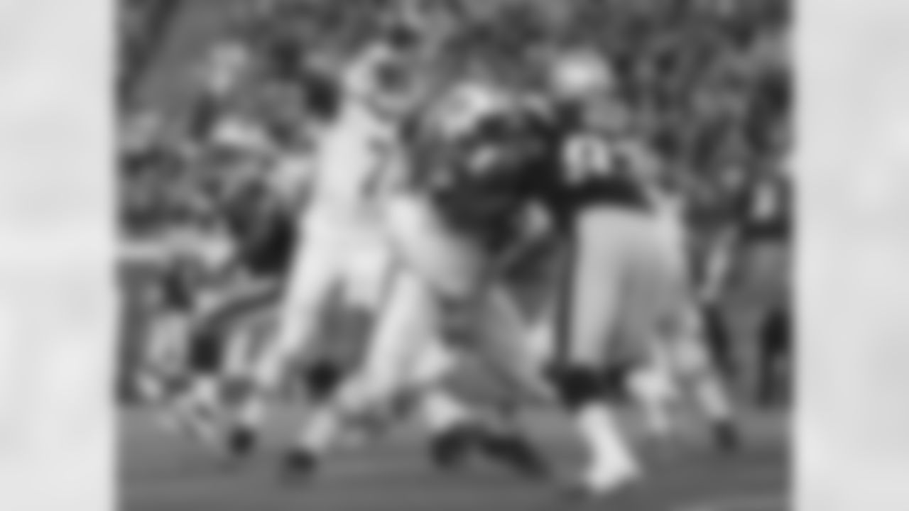 QB Geno Smith showed drastic improvement from Game 1 vs. New England (0 TDs, 3 INTs, 27.6 passer rating) to Game 2 five weeks later (1 TD, 1 INT, 71.9 passer rating). We'll need more games like the latter when we take on the Patriots two more times once again next season.