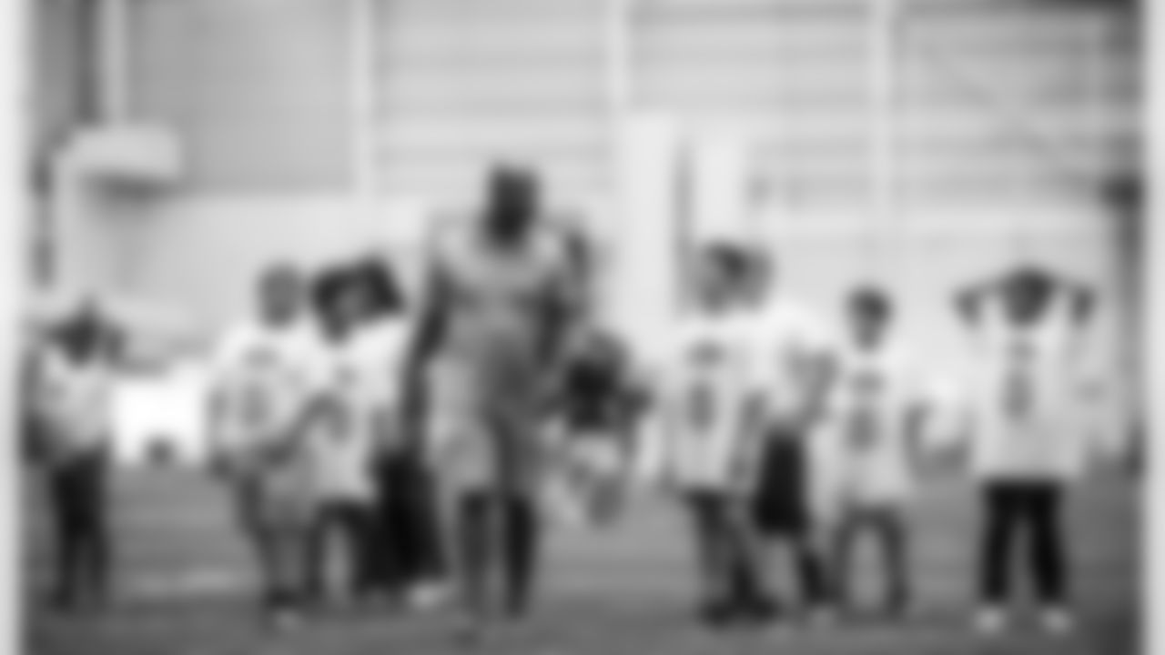 E_1D2_3155