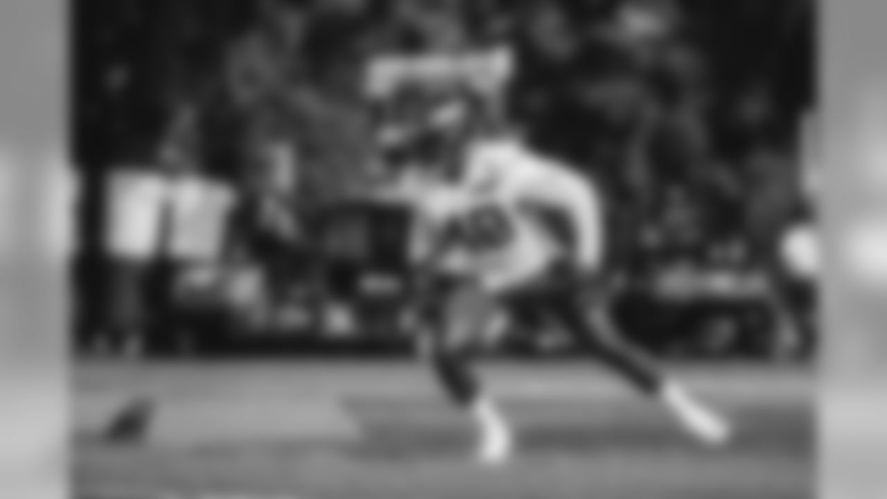 E_SNY_1222