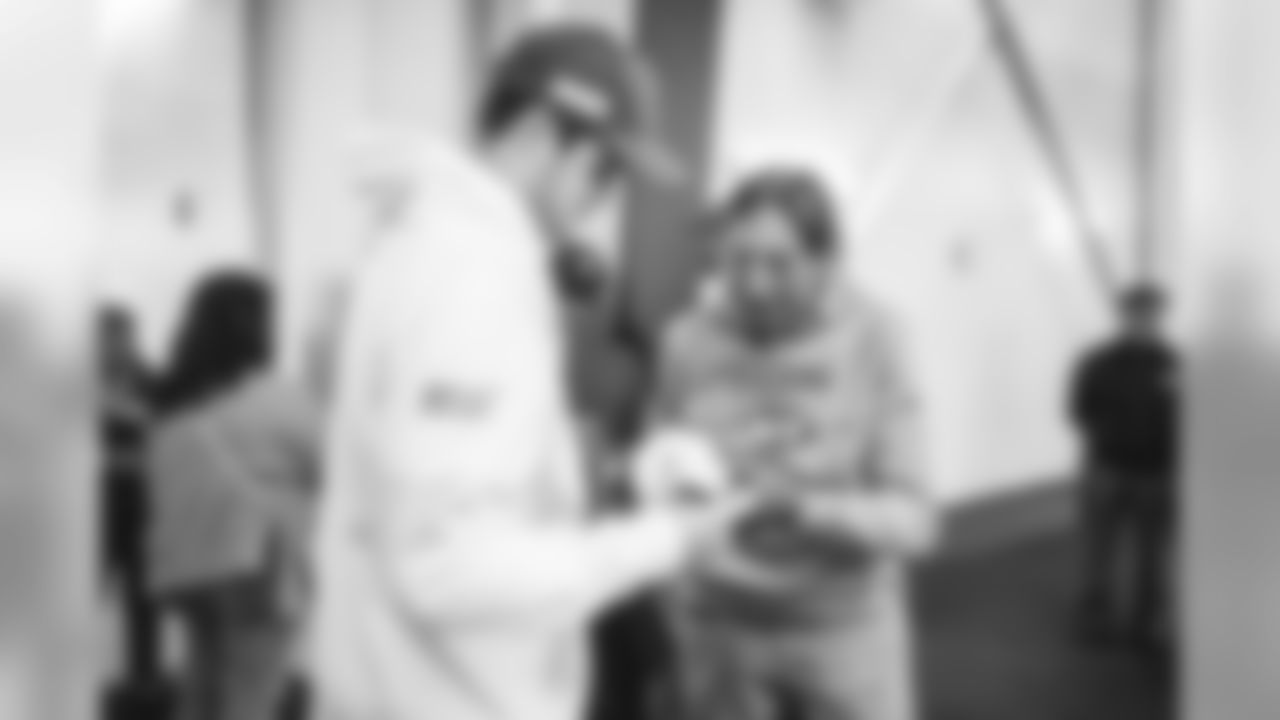 E_SNY_7284