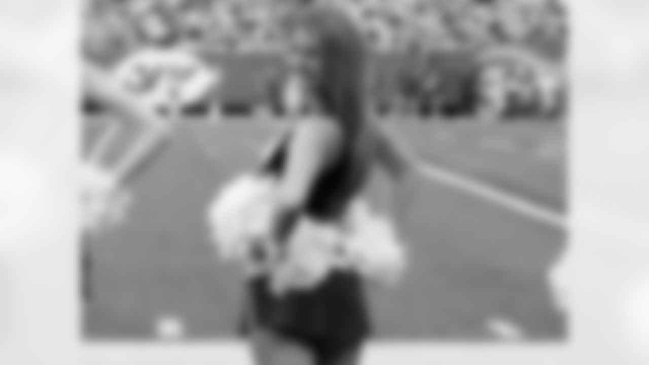 Ashley 2009 Flight Crew Member Photos