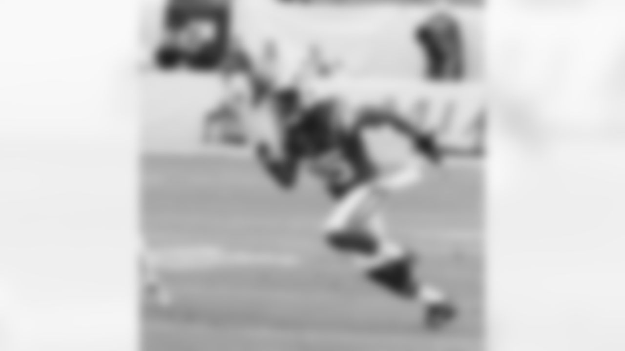 One year after ending up on IR with a knee injury, Isaiah Trufant played in all 16 games and won our Ed Block Courage Award.