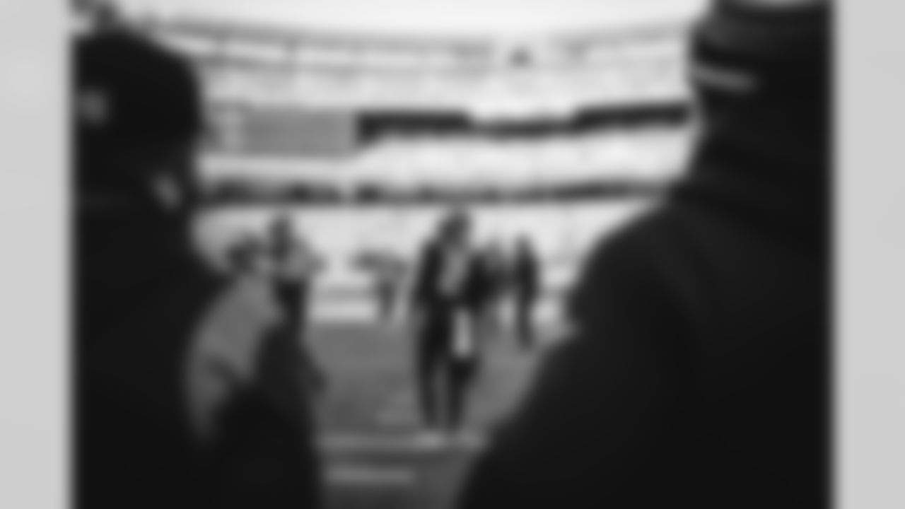 E_SNY_7117