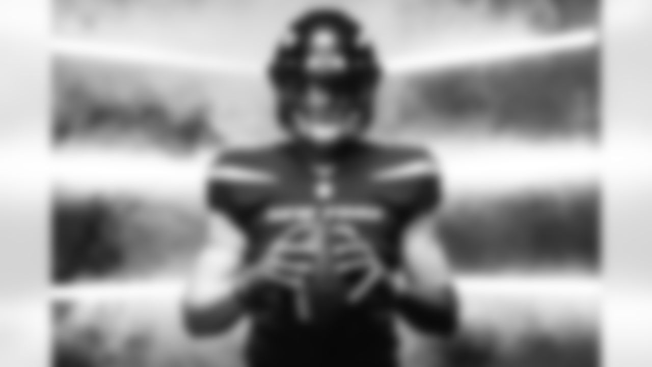 QB Zach Wilson