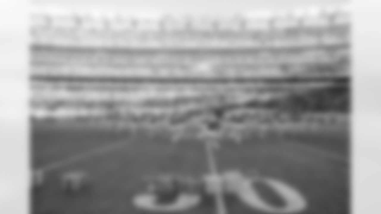 New York Jets Flight Crew: Jets vs Giants