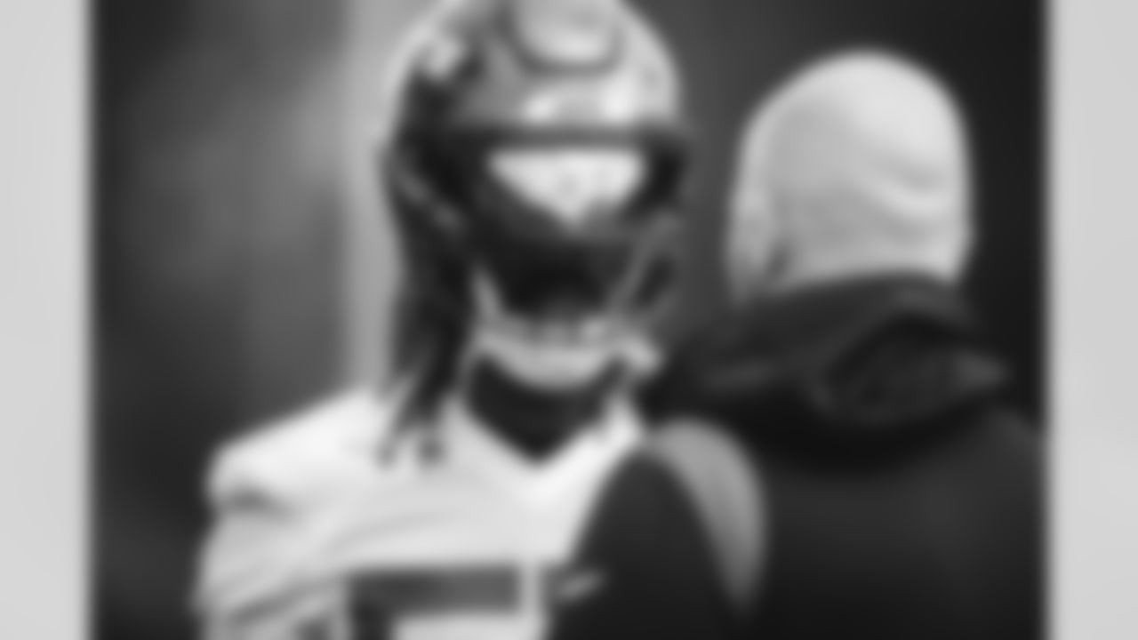 LB C.J. Mosley