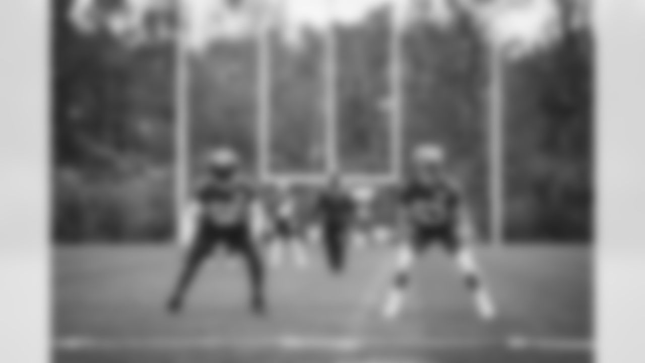 LB Jarrad Davis & LB Blake Cashman