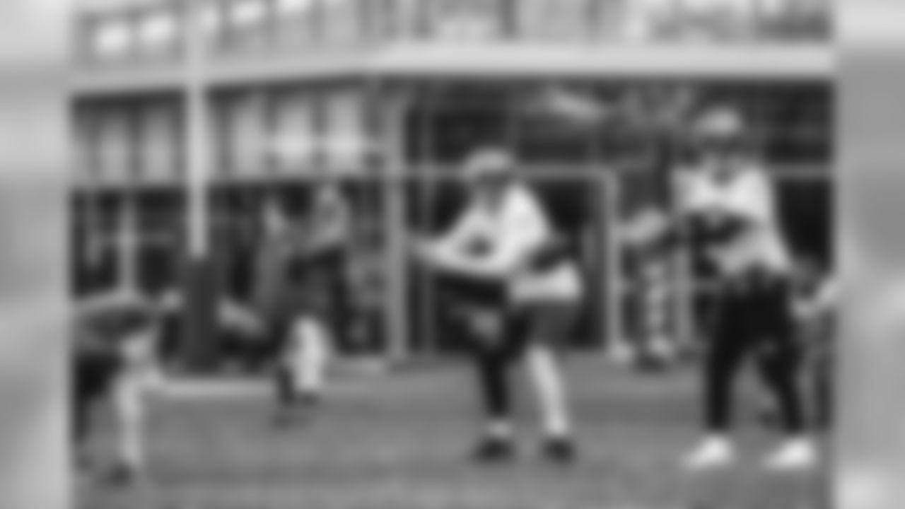 E_SNY_8534