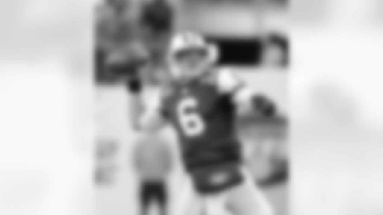Mark Sanchez Photos