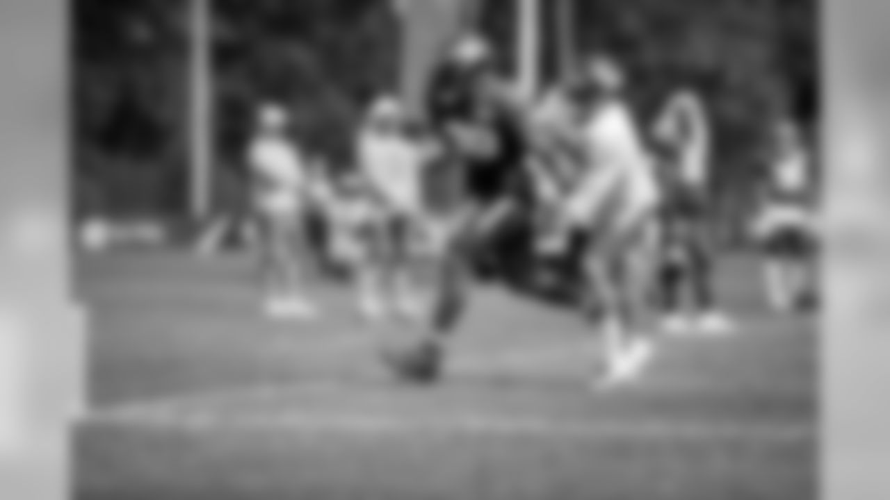 E_SNY_3348