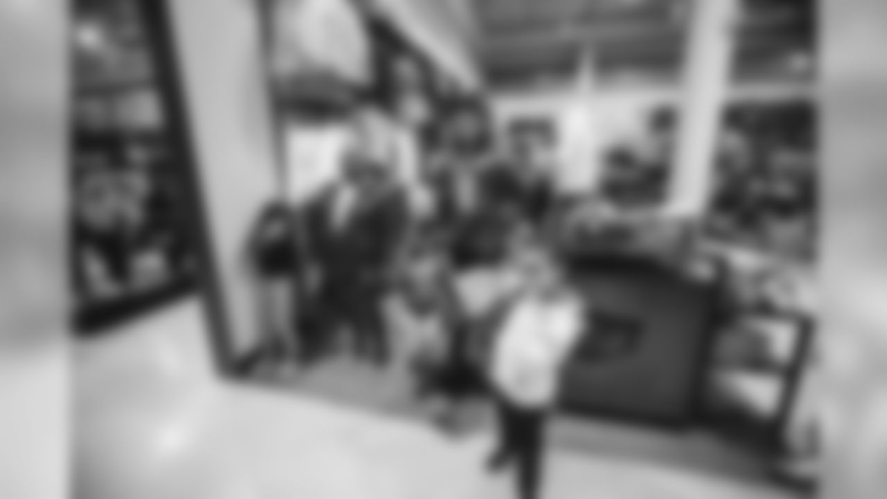 E_SNY_3335