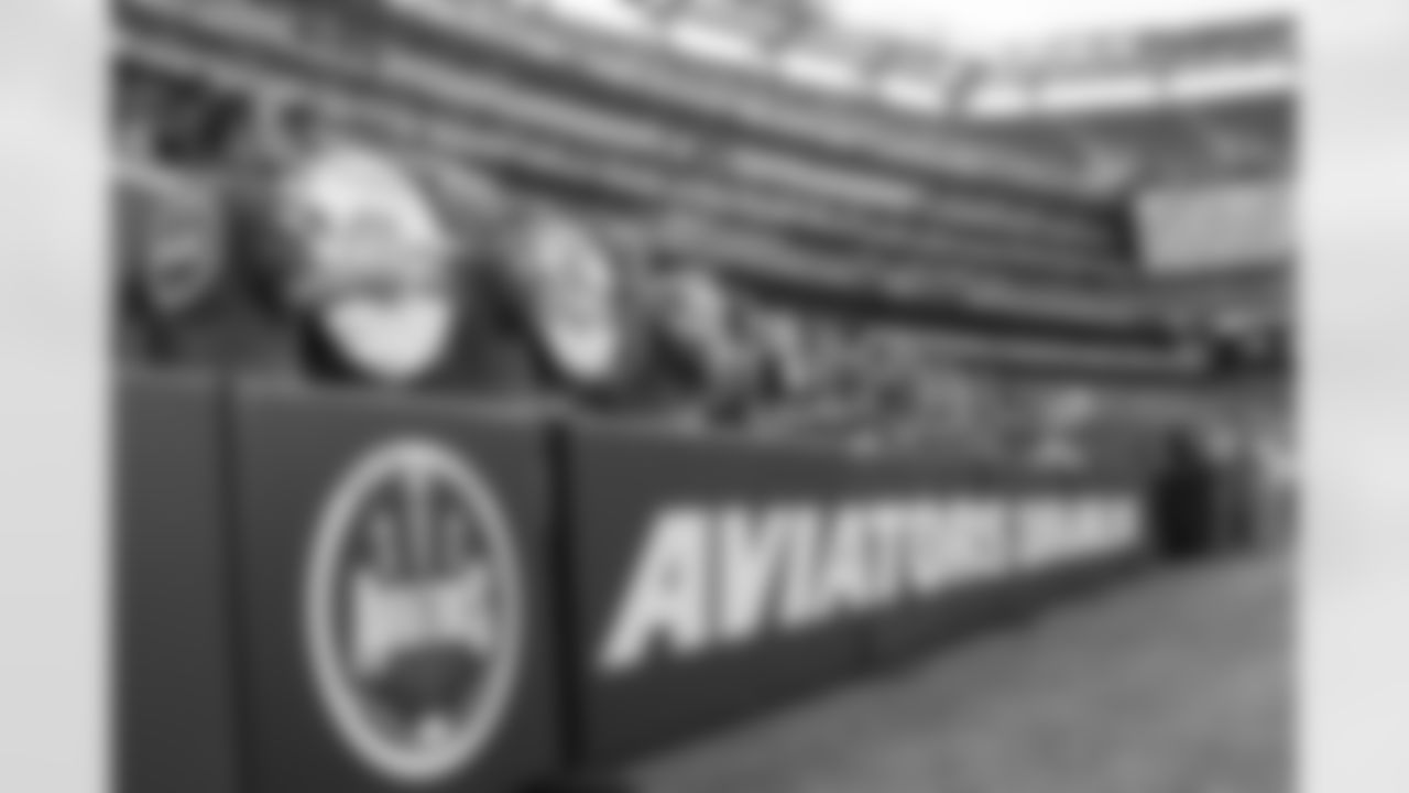 The Aviators, presented by Gallant Entertainment, provide ambiance at Jets games and will continue to do so Friday.