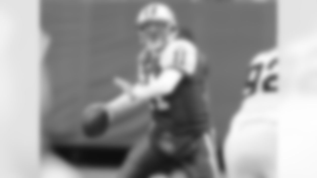 2009 Week 12 Jets vs Panthers Photos