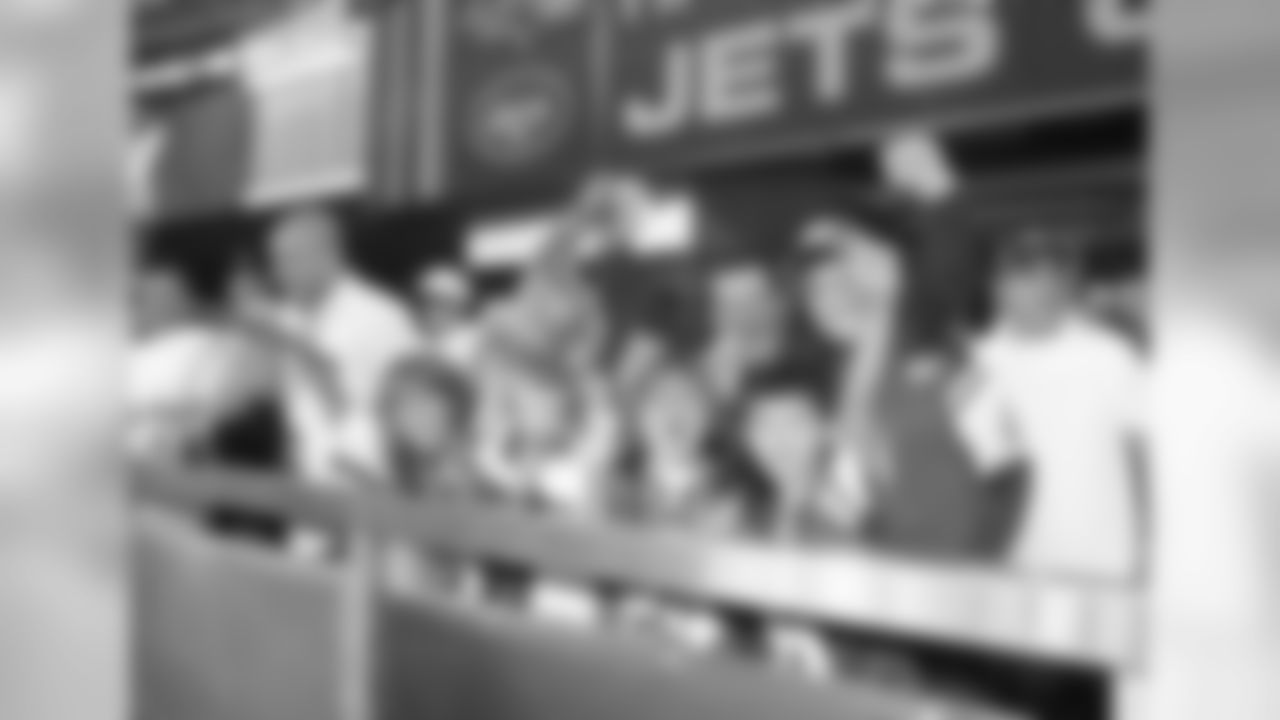 2010 Week 1 Jets vs Ravens Game Photos