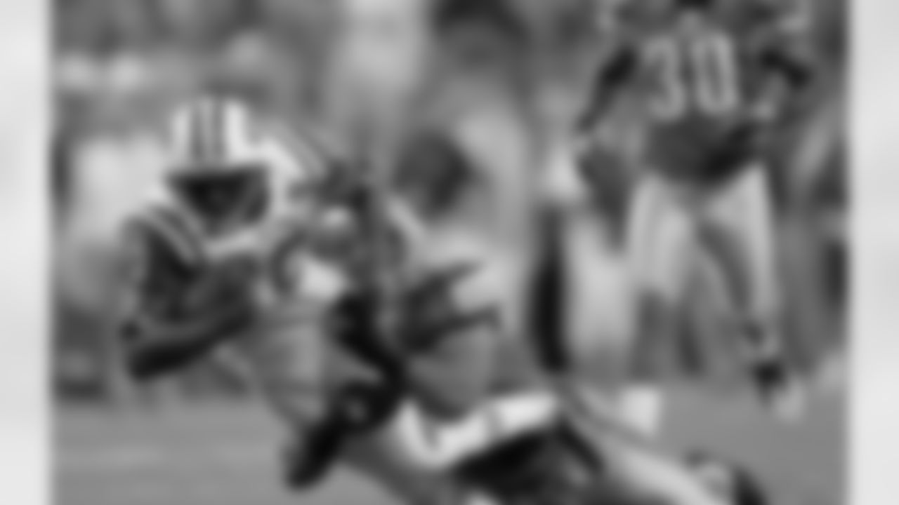2010 Week 9 Jets vs Lions Game Photos